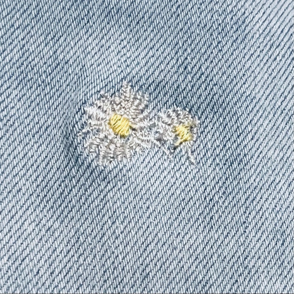 Lucky Brand Ava Mid Rise Crop Mini Boot with Floral Embroidery. Size 2 - Picture 9 of 14